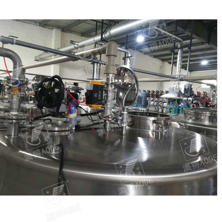 不鏽(xiù)鋼儲罐