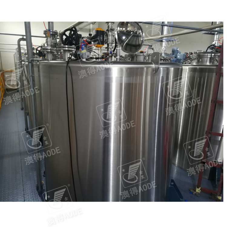 不(bú)鏽鋼儲罐