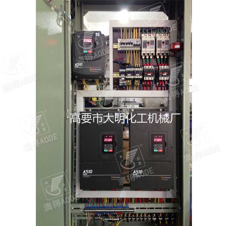 普(pǔ)通電櫃(gui)