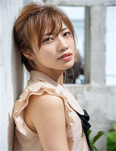 《07bbb-国产精口品美女乱子伦高潮》