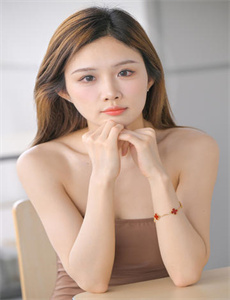 《漂亮女友的母亲hd高清-金瓶梅全集在线观看》